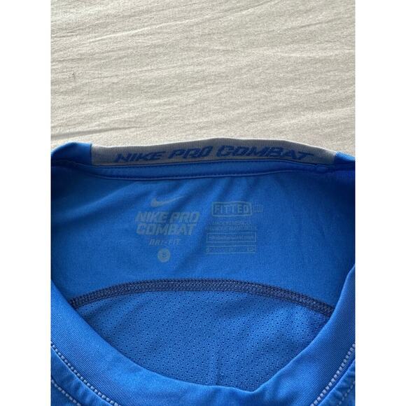 Nike Pro Combat Dri-Fit Long Sleeve size Small - Picture 3 of 3